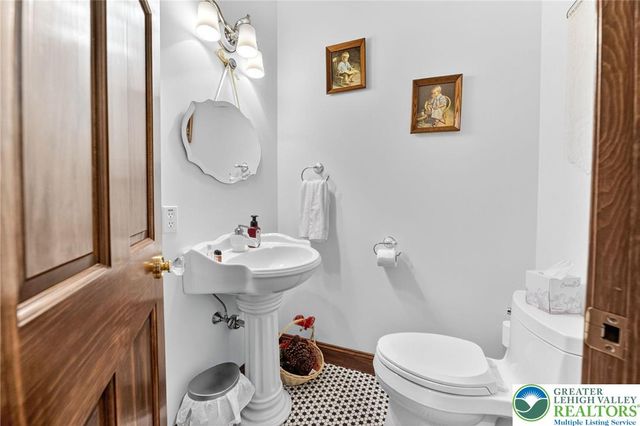 5820 Harvest Place, North Whitehall Twp, PA 18078