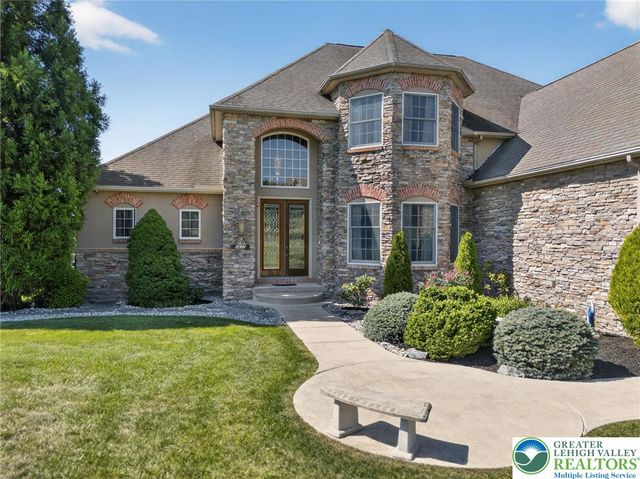 5820 Harvest Place, North Whitehall Twp, PA 18078