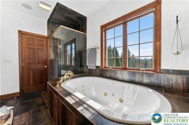 5820 Harvest Place, North Whitehall Twp, PA 18078