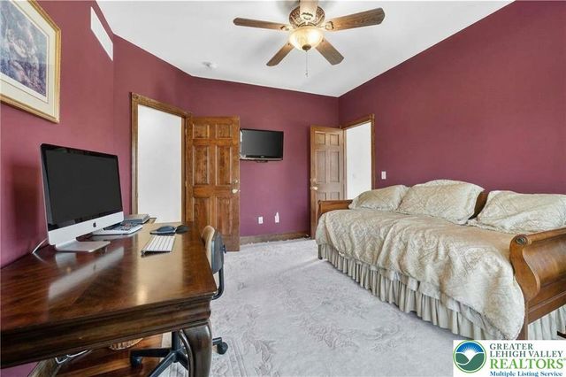 5820 Harvest Place, North Whitehall Twp, PA 18078