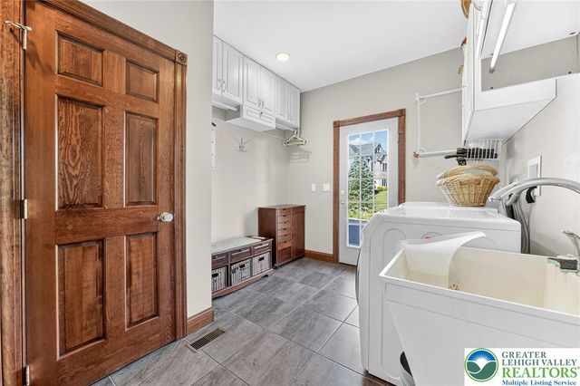 5820 Harvest Place, North Whitehall Twp, PA 18078