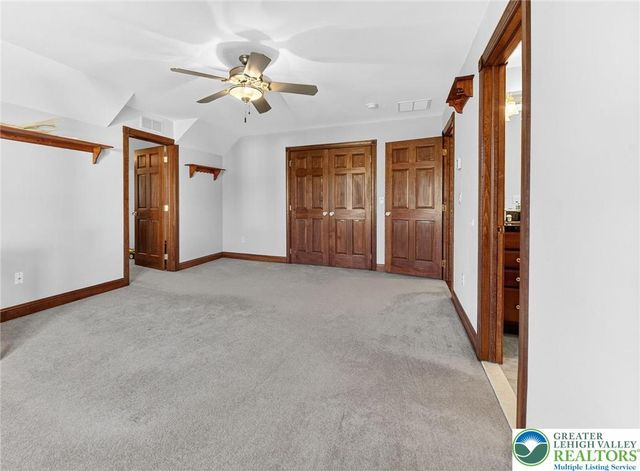 5820 Harvest Place, North Whitehall Twp, PA 18078