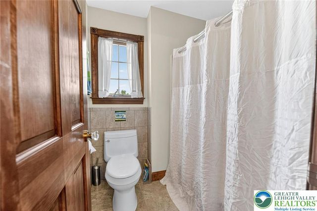 5820 Harvest Place, North Whitehall Twp, PA 18078