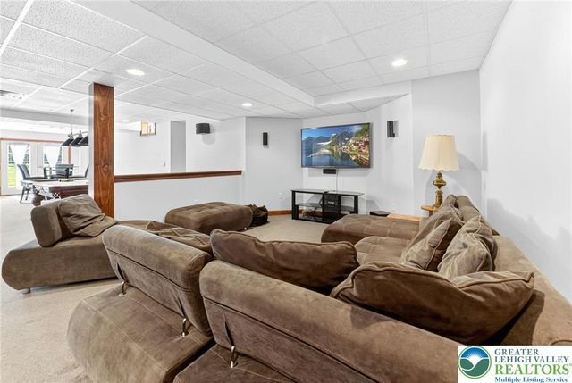 5820 Harvest Place, North Whitehall Twp, PA 18078