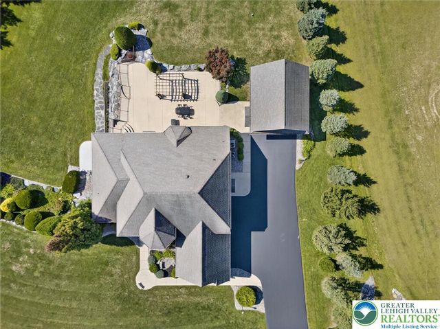 5820 Harvest Place, North Whitehall Twp, PA 18078