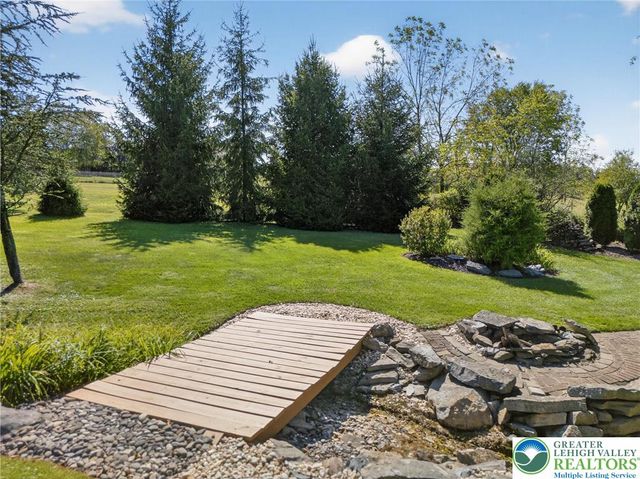 5820 Harvest Place, North Whitehall Twp, PA 18078