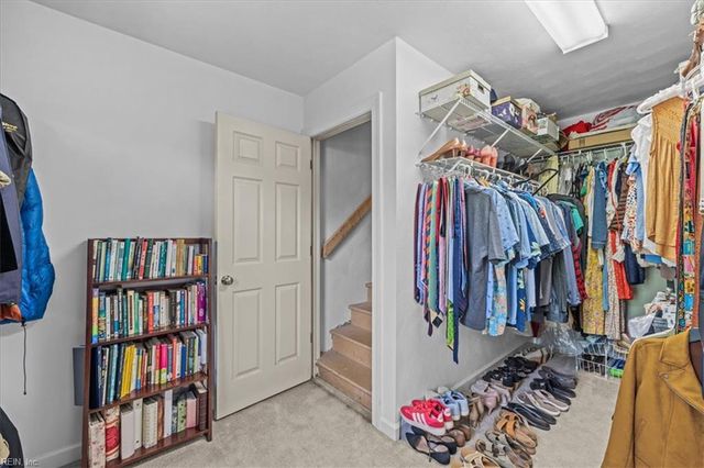 1009 Vineyard CT, Chesapeake, VA 23322