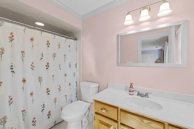 1009 Vineyard CT, Chesapeake, VA 23322