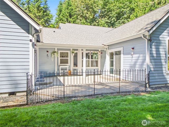 3412 Quail Creek Ln NE, Olympia, WA 98516