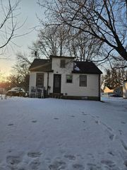 421 1st Street SE, Pelican Rapids, MN 56572