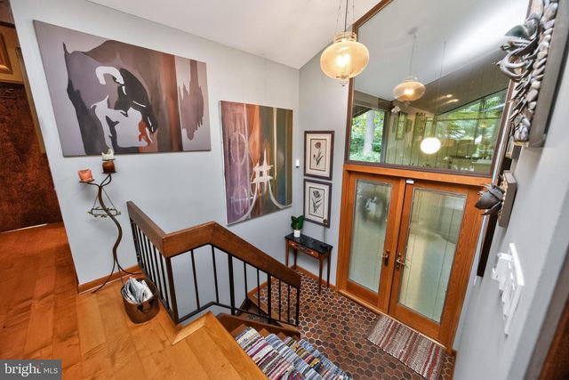 1048 BEAUMONT RD, Berwyn, PA 19312