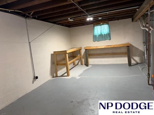 2341 N 67th Street, Omaha, NE 68104