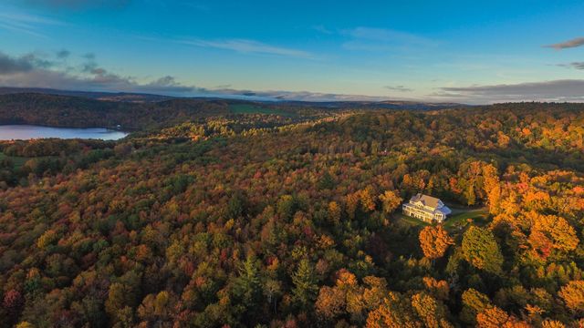 183 Old Mill Lane, Wilmington, VT 05363