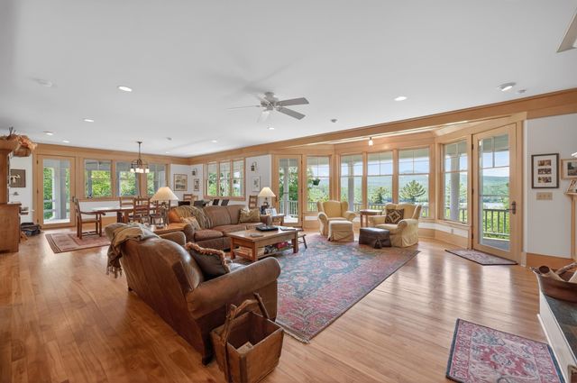 183 Old Mill Lane, Wilmington, VT 05363