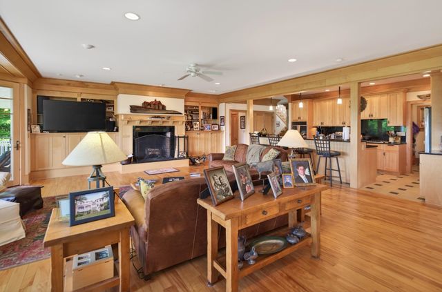 183 Old Mill Lane, Wilmington, VT 05363