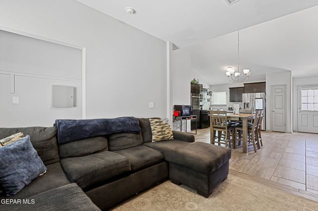 416 Fray Olguin Court, Socorro, TX 79927