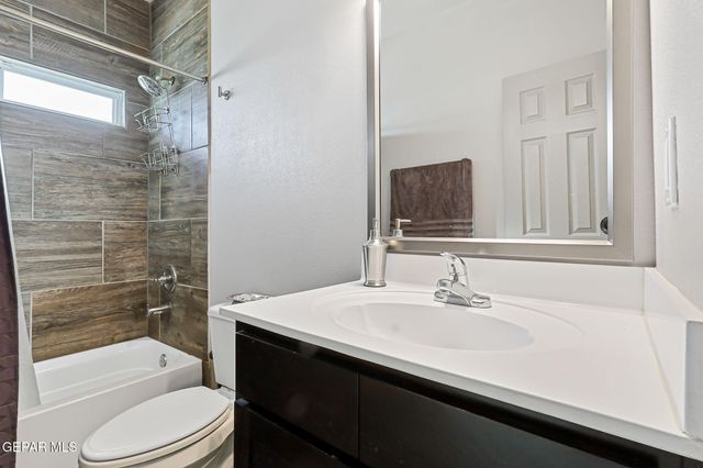 416 Fray Olguin Court, Socorro, TX 79927