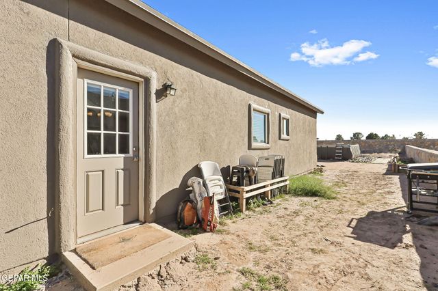 416 Fray Olguin Court, Socorro, TX 79927