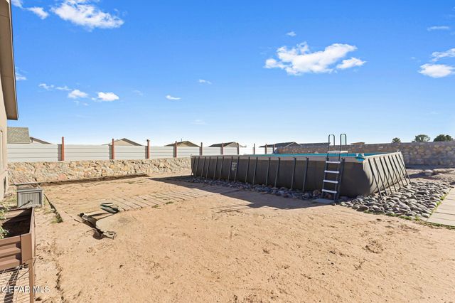 416 Fray Olguin Court, Socorro, TX 79927