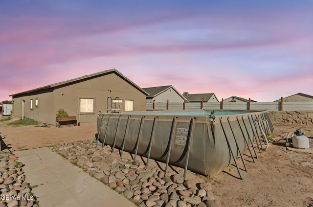 416 Fray Olguin Court, Socorro, TX 79927