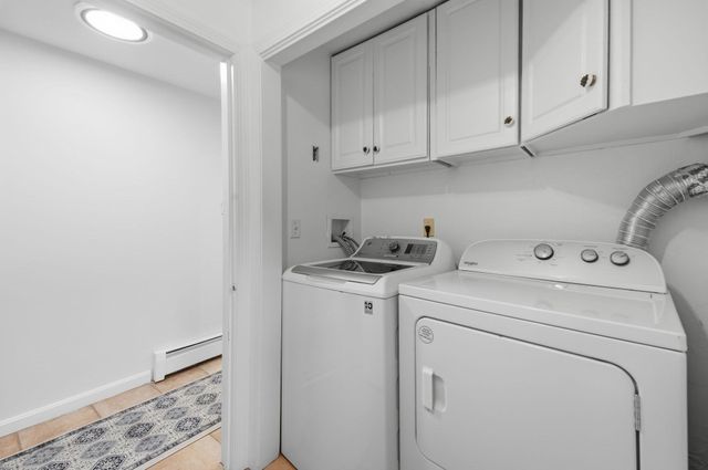 359 Se Main St, Douglas, MA 01516