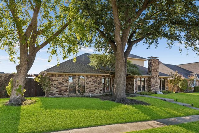 2924 Cambridgeshire Drive, Carrollton, TX 75007