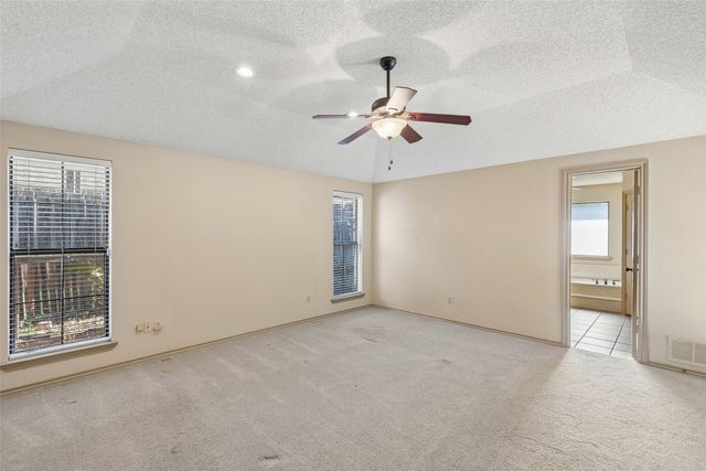2924 Cambridgeshire Drive, Carrollton, TX 75007