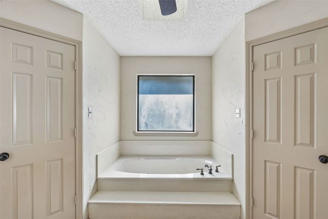 2924 Cambridgeshire Drive, Carrollton, TX 75007