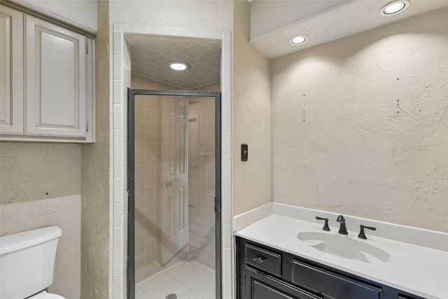 2924 Cambridgeshire Drive, Carrollton, TX 75007