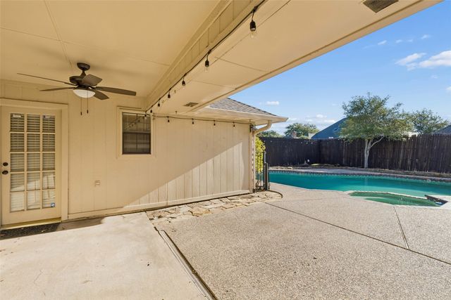 2924 Cambridgeshire Drive, Carrollton, TX 75007