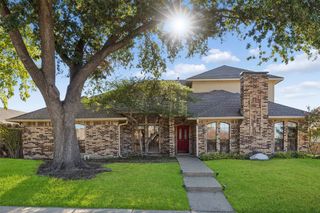 2924 Cambridgeshire Drive, Carrollton, TX 75007