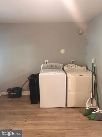 416 ST. MARY'S ST, Burlington, NJ 08016