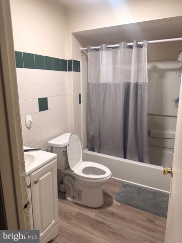 416 ST. MARY'S ST, Burlington, NJ 08016