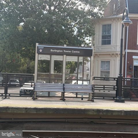 416 ST. MARY'S ST, Burlington, NJ 08016