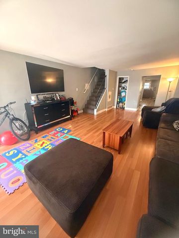 416 ST. MARY'S ST, Burlington, NJ 08016