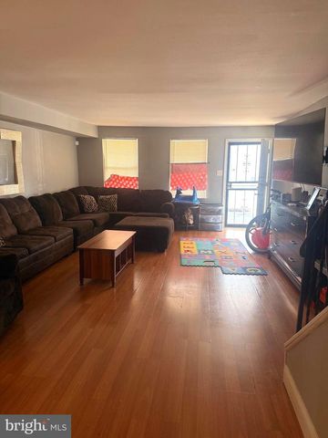 416 ST. MARY'S ST, Burlington, NJ 08016