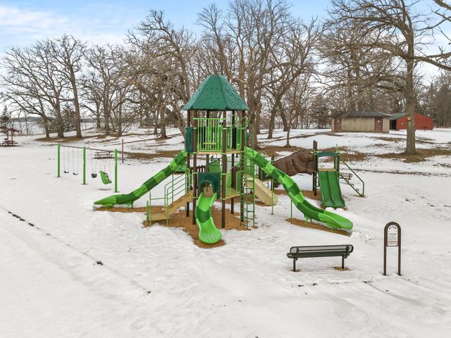 20658 Belle Lake Road, Hutchinson, MN 55350