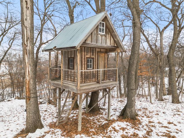 20658 Belle Lake Road, Hutchinson, MN 55350