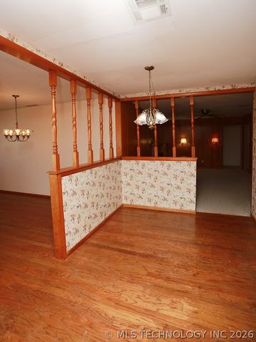 617 S 6th Street, Broken Arrow, OK 74012