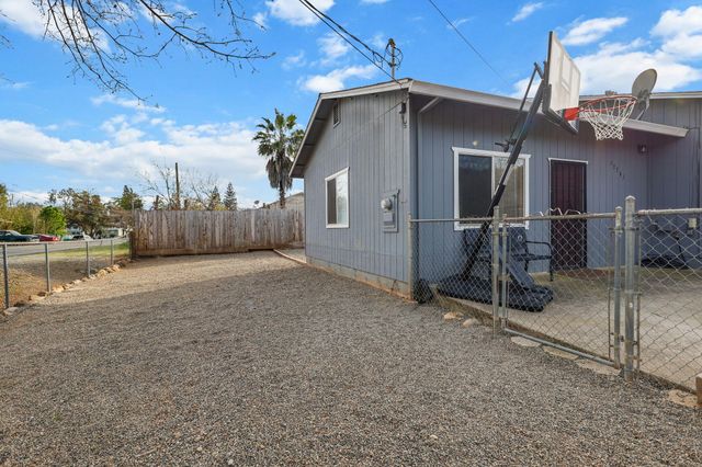 17741 Toyon Avenue, Shasta Lake, CA 96019