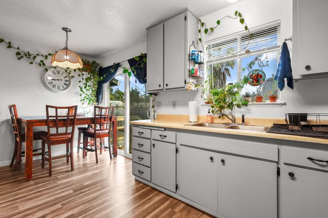 17741 Toyon Avenue, Shasta Lake, CA 96019