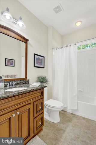 143 BITTERN DR, Gettysburg, PA 17325