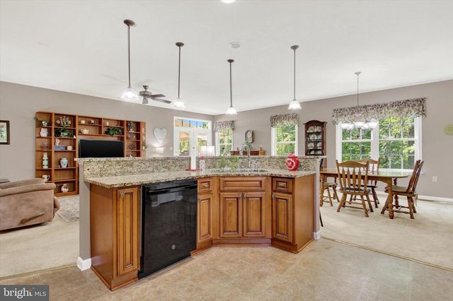 143 BITTERN DR, Gettysburg, PA 17325