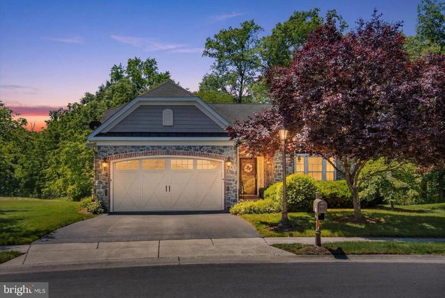143 BITTERN DR, Gettysburg, PA 17325