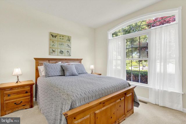 143 BITTERN DR, Gettysburg, PA 17325