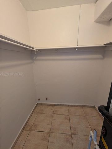 500 SW 7th St Lower, Miami, FL 33130