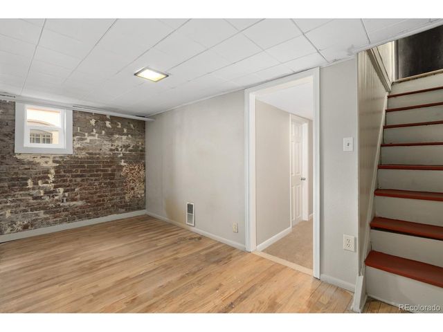 541 Logan St, Denver, CO 80203