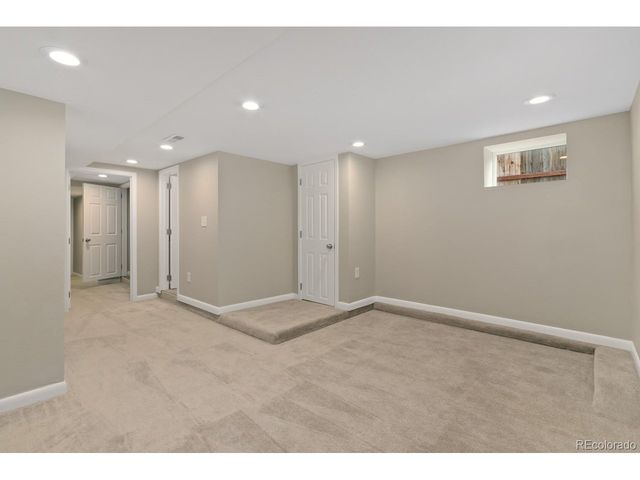 541 Logan St, Denver, CO 80203