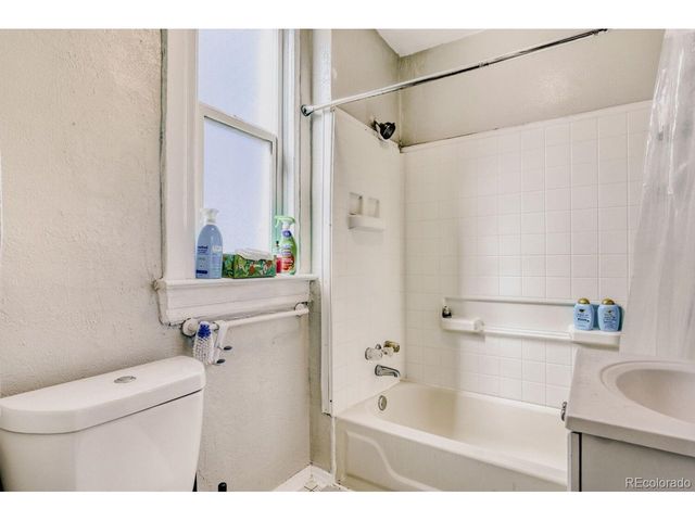 541 Logan St, Denver, CO 80203