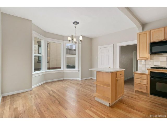 541 Logan St, Denver, CO 80203